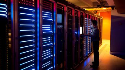 Hastanede üç metrelik arayı 250