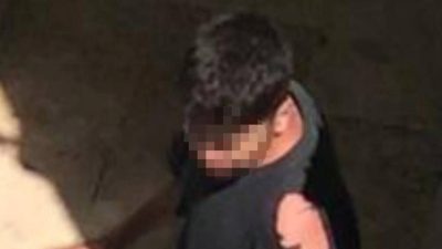 Sitede kargocu hengamesi: Yere yatırıp dövdü