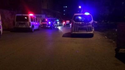 Tarlada ağaca asılı halde meyyit bulundu