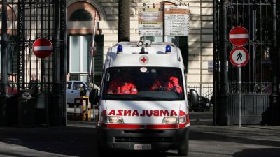 İsrail’in hudut kapılarını kapatıp yardım