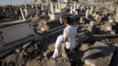 The Guardian: İsrail ordusunun Gazze’deki hücumlarında öldürdüğü her altı şahıstan beşi sivil