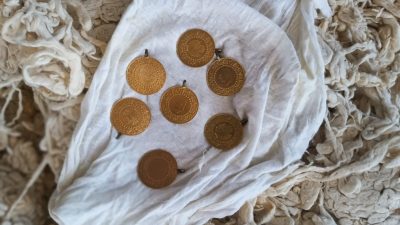 Yenilenmesi için getirilen yün yastıktan 7 Cumhuriyet altını çıktı