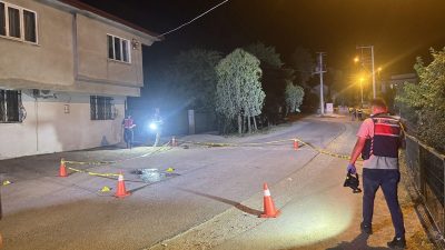 Yolda karşılaşan aileler çatıştı: 2 meyyit, 2 yaralı