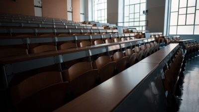 Yurt dışında eğitime talep fazla: Avrupa ülkelerinde fiyat 40 bin euroya kadar çıkıyor