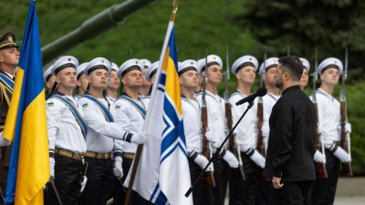 Zelenski mektupları okudu: Bağımsızlık Günü’nde kim, ne dedi?