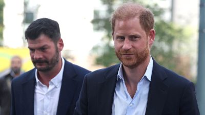 18 ay sonra birinci: Prens Harry, babası Kral Charles ile görüştü