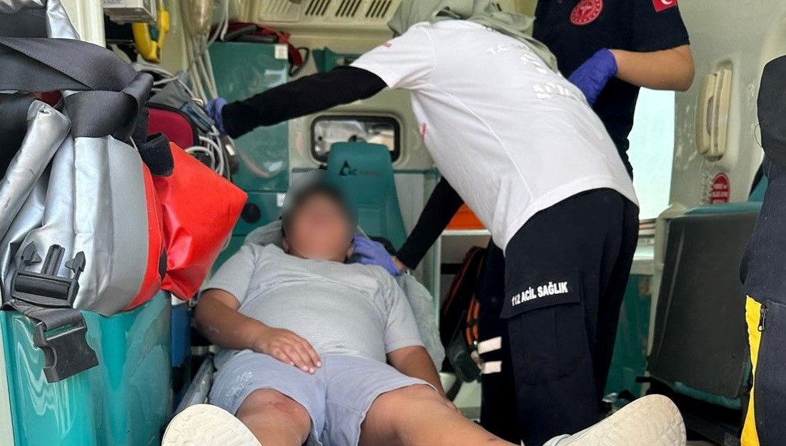 Adıyaman’da merdiven kazası: Yuvarlanan çocuk yaralandı Adıyaman’da, istikrarını kaybederek merdivenlerden