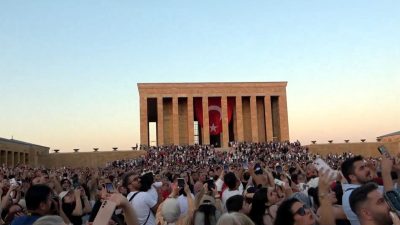 Anıtkabir’i 30 Ağustos’ta 639 bin kişi ziyaret etti