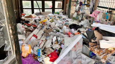 Ankara’da komşuların “çöp ev” isyanı