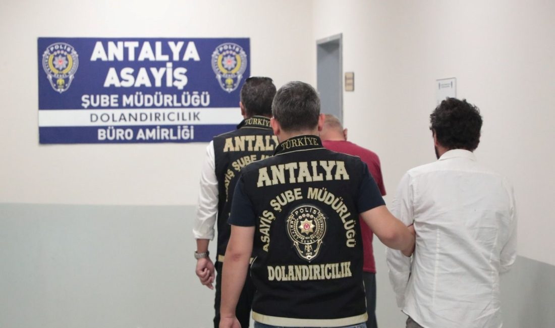 Antalya'da bir kuyumcuya uydurma
