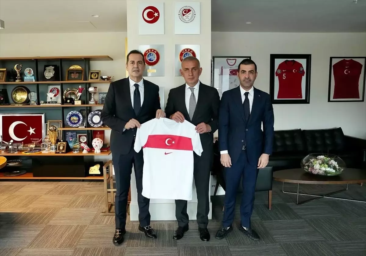 Antalyaspor Başkan Yardımcısı Rıza Perçin’den TFF Başkanı İbrahim Hacıosmanoğlu’na Ziyaret
