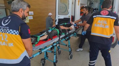 Arabayla çarpışan bisikletli ağır yaralandı