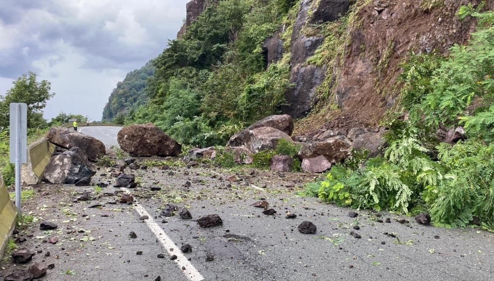Artvin'de Karadeniz Kıyı Yolu'nda
