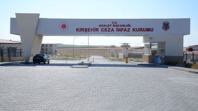 Avukat uyuşturucu kuryesi çıktı