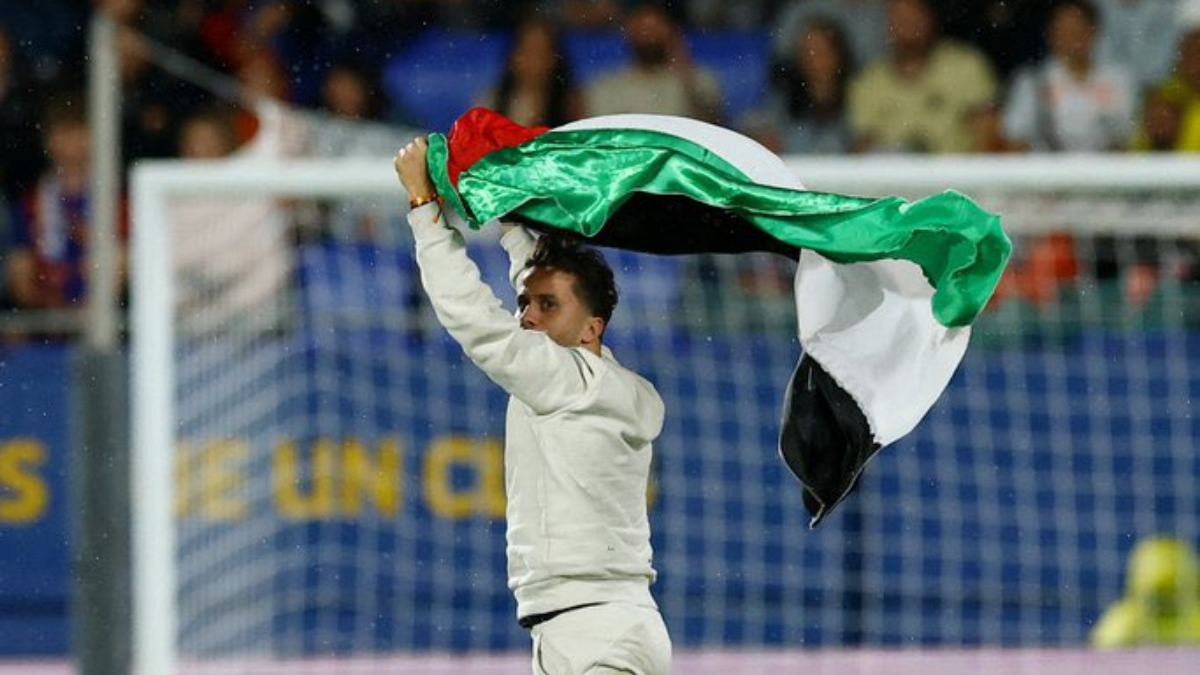 Barcelona’nın maçında Filistin protestosu: Bayrakla alana girdi…