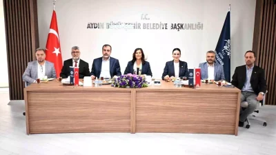 Başkan Özlem Çerçioğlu Koçarlı Muhtarlarıyla Bir Araya Geldi ve Gündemi Değerlendirdi
