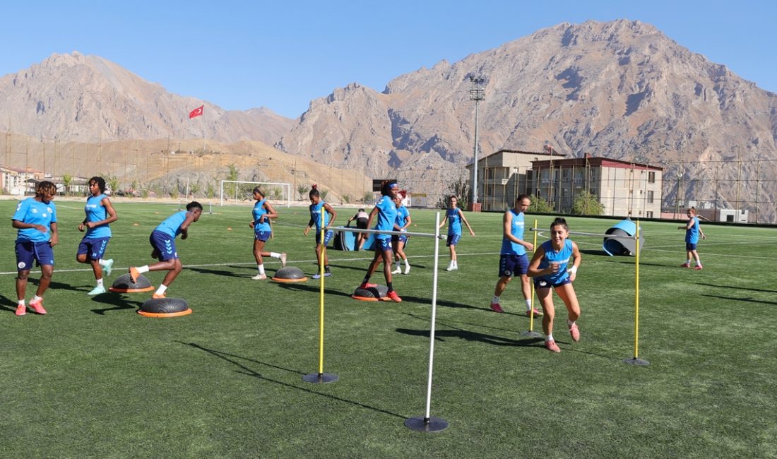 Bayan Futbol Harika Ligi'nde