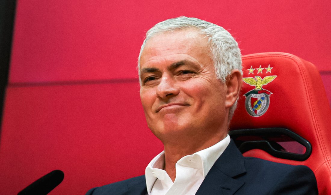 Fenerbahçe'den ayrılıp Benfica'nın yolunu