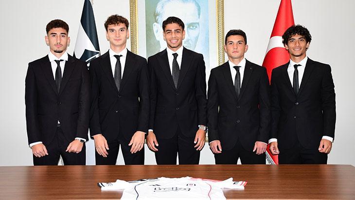 Beşiktaş'ta altyapıda forma giyen