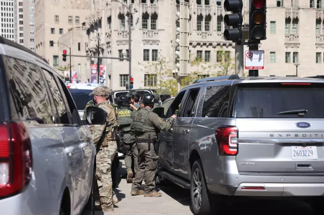 Chicago'daki Federal Operasyon ve Göçmen Uygulamaları Üzerine Tartışmalar