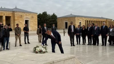 CHP Başkanı Özgür Özel ve Parti Temsilcileri Anıtkabir Destanı