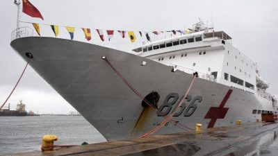 Çin Donanması’na ilişkin gemi ABD’nin kapısına dayanıyor