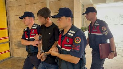 Dolandırıcılıktan 15 yıl mahpus cezası bulunan şahıs jandarma tarafından yakalandı