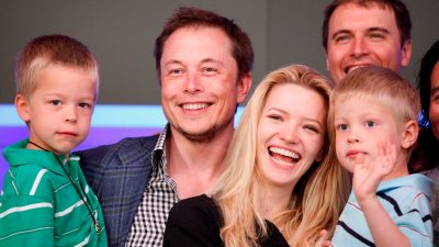 Dünyanın en varlıklı babasını reddetti: “Parasızım, 3 mesken arkadaşımla yaşıyorum”