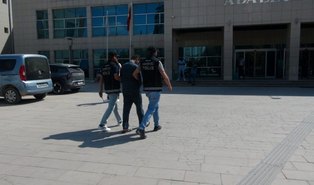 Kilis'te durdurulan bir araçta
