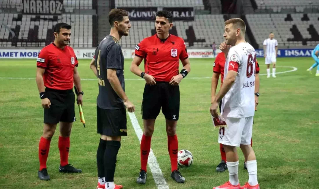 Elazığspor, maç sırasında hakem