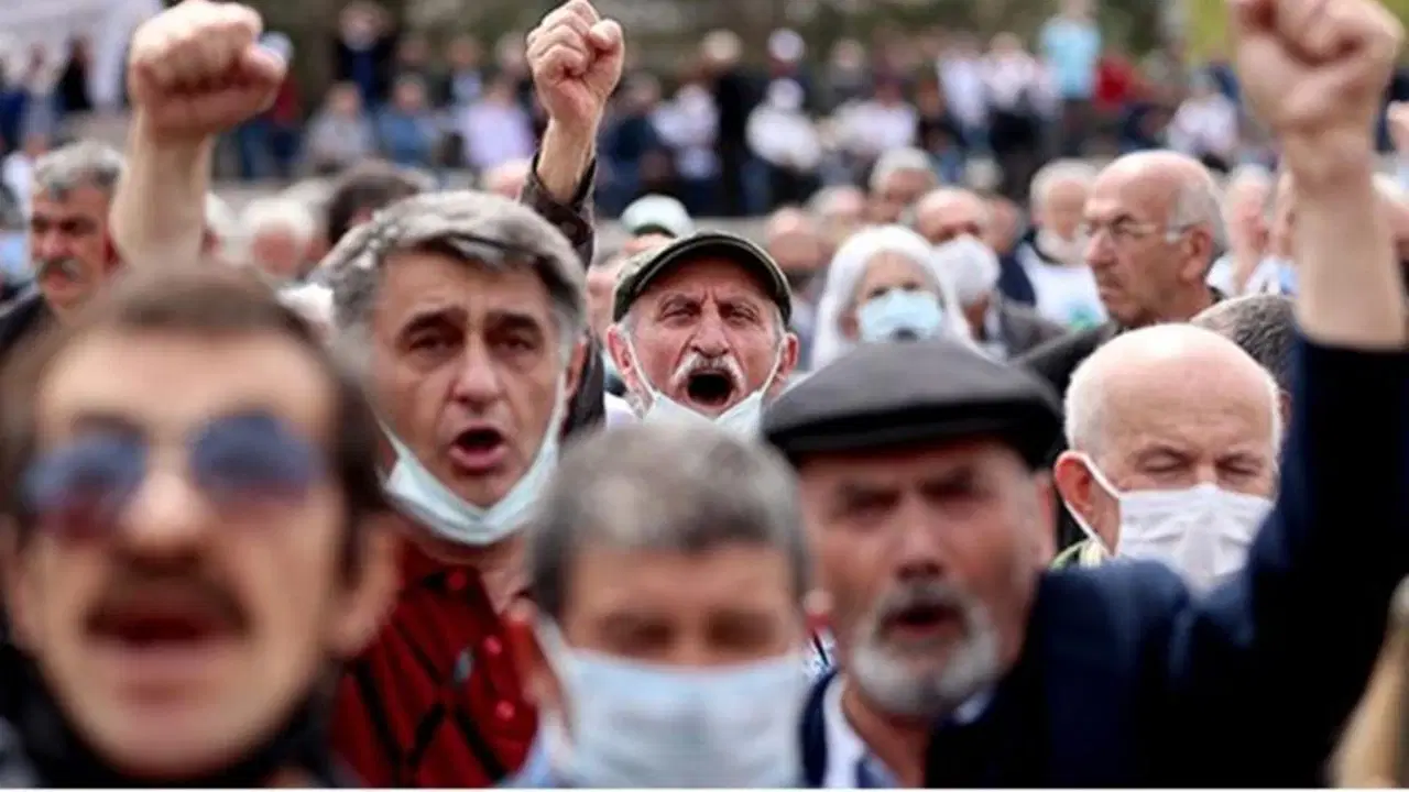 Emekli Maaşları ve Sosyal Güvenlik Üzerine Güncel Eleştiriler