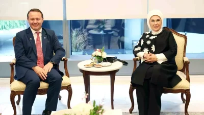 Emine Erdoğan ile Kosova Eşleri Pastası Görüşmesi Yeniden Değerlendirildi