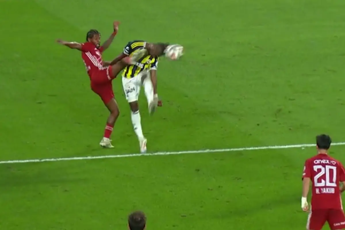 Fenerbahçe- Antalyaspor Maçındaki Tartışmalı Penaltı Kararı Analizi