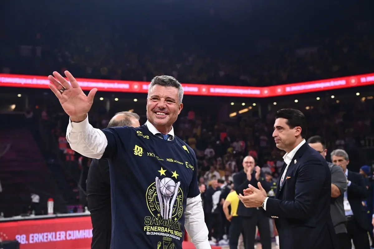 Fenerbahçe Beko, Erkekler Cumhurbaşkanlığı Kupası’nı Koleksiyonuna Katıyor