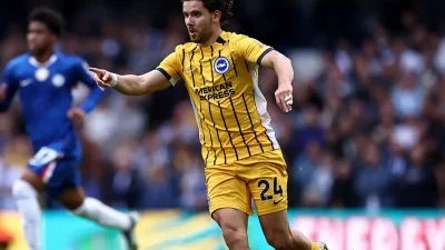 Ferdi Kadıoğlu’nun Chelsea Maçındaki Muhteşem Dönüşü ve İngiltere’deki Yankıları