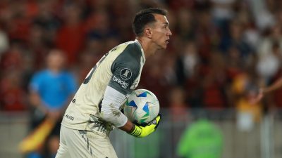 Fernando Muslera 16. saniyede gol yedi: Huduttan çılgına döndü…