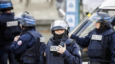 Fransa’da okula bıçaklı taarruz: İki kişi ağır yaralandı