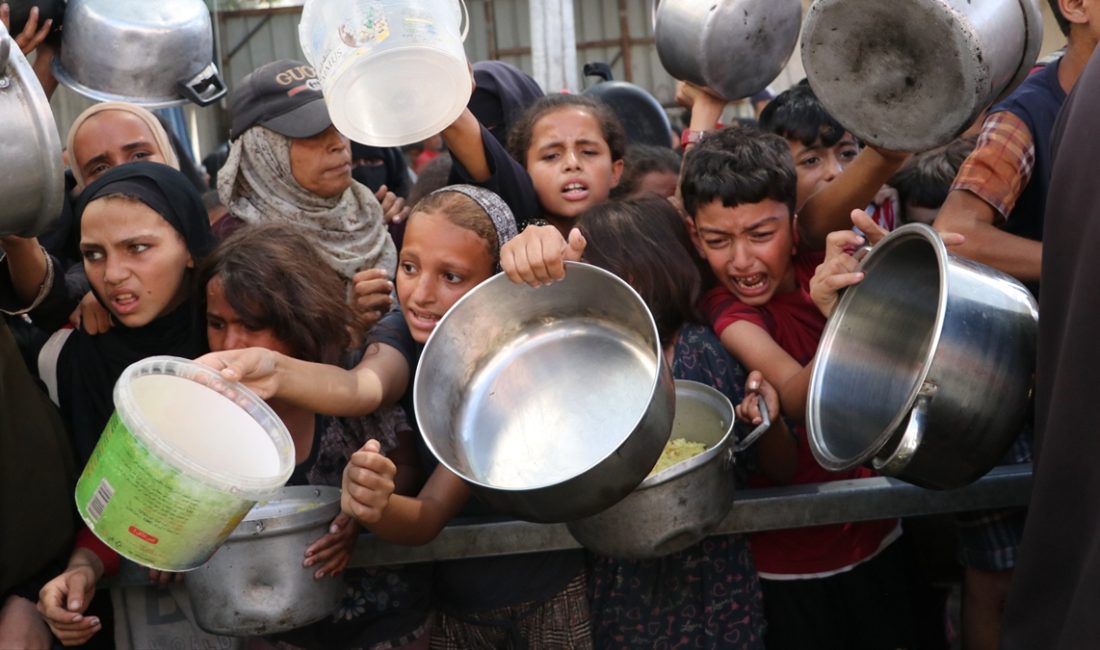 Gazze Şeridi'ne yönelik hücumlarını