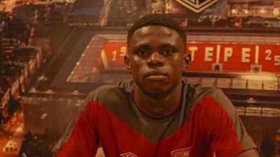 Göztepe 4 genç isimle mukavele imzaladı