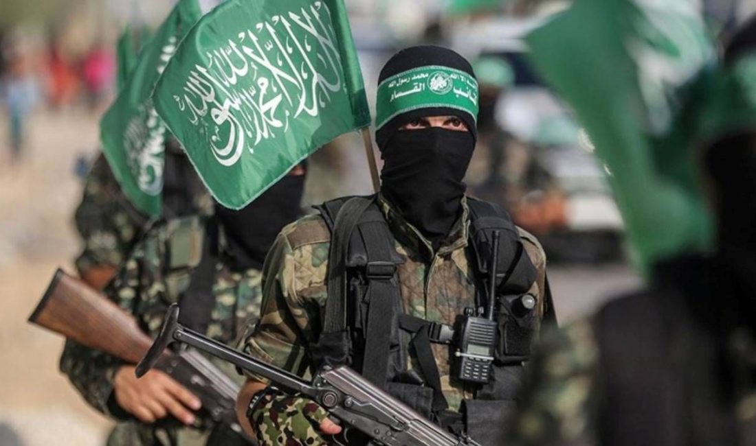 İsrail'in Gazze'ye atakları sürerken