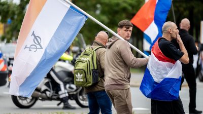 Hollanda’da göçmenlik tersi şovlarda protestocular polisle çatıştı