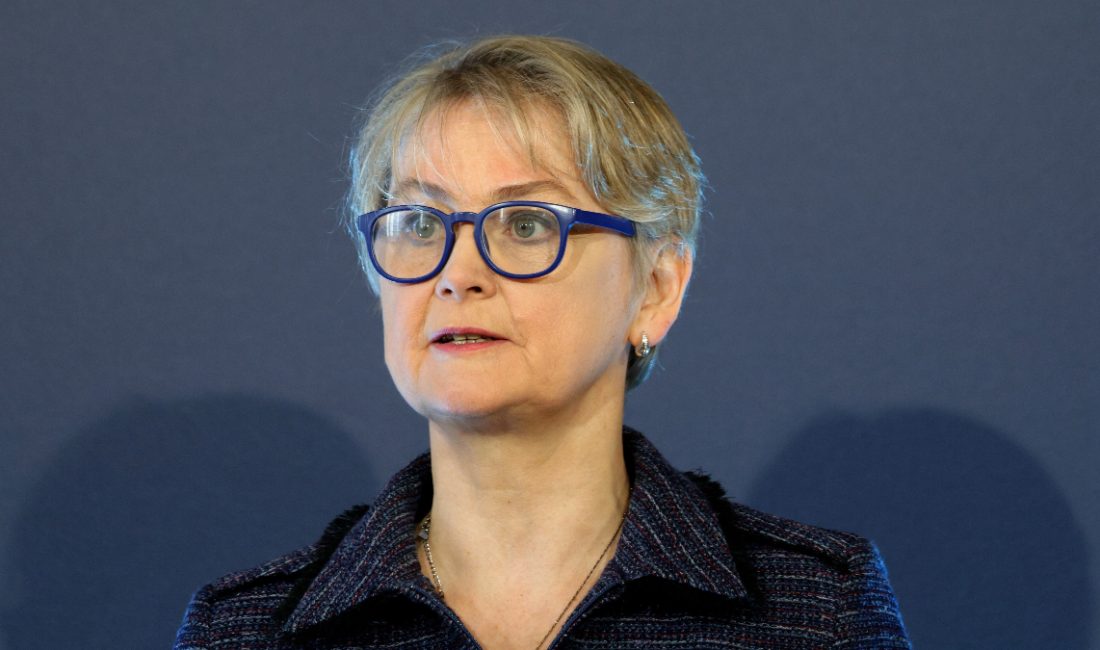 İngiltere Dışişleri Bakanı Yvette