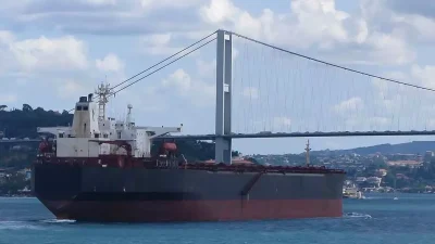 İstanbul Boğazı’nda Kargo Gemisi Güvenliğe Alındı ve Trafik Askıya Alındı