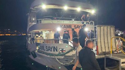 İstanbul Boğazı’nda yolcu vapuru ile gemi çarpıştı