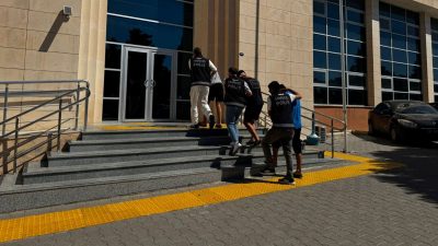 İzmir’de büyük uyuşturucu operasyonu: 11 tutuklama