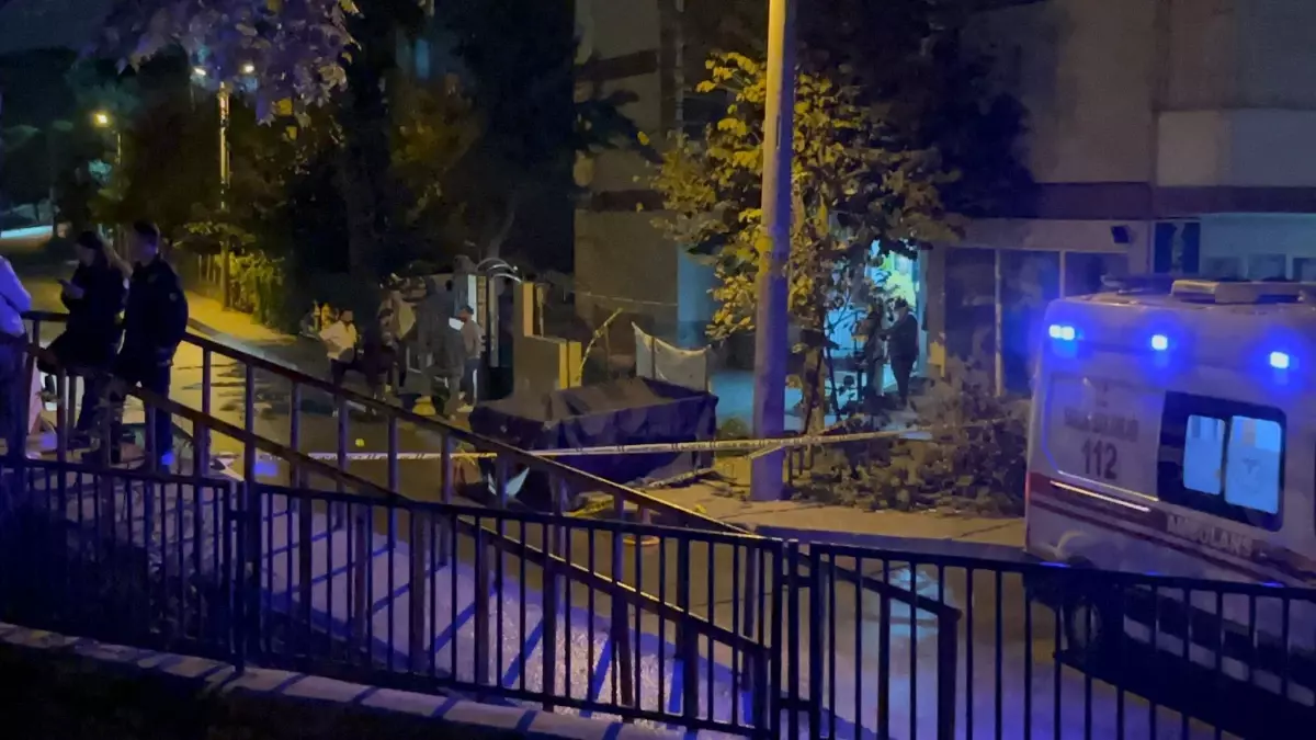 İzmir’de Kanlı Kavga Sonucu Bir Kişi Hayatını Kaybetti