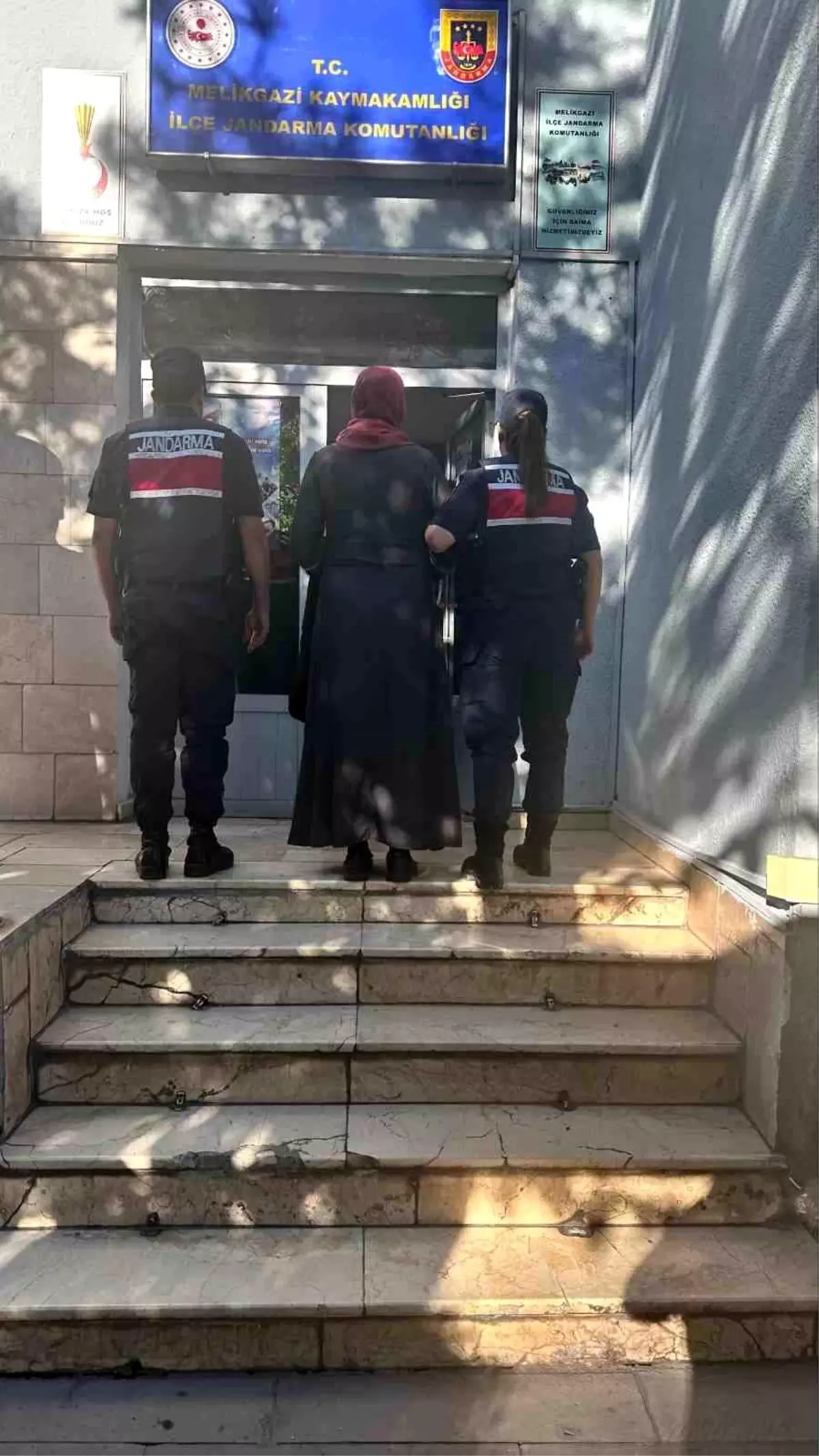 Kayseri’de Terör Suçundan Aranan Bir Şahıs Güvenlik Güçleri Tarafından Yakalandı