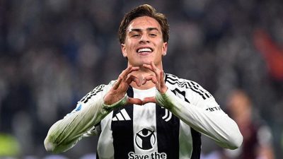 Kenan Yıldız’dan büyük gurur! Ayın futbolcusu seçildi