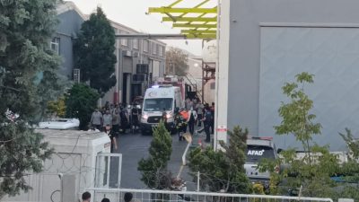 Kimyasal sıvı kazanına düşen iki personelden biri öldü