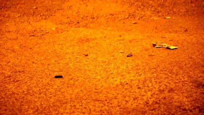 Kozan’da Kimliği Belirsiz Silahlı Saldırı: Bir Galeri Tarandı